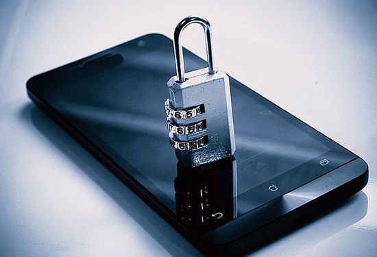 Как защитить смартфон от внешних угроз
